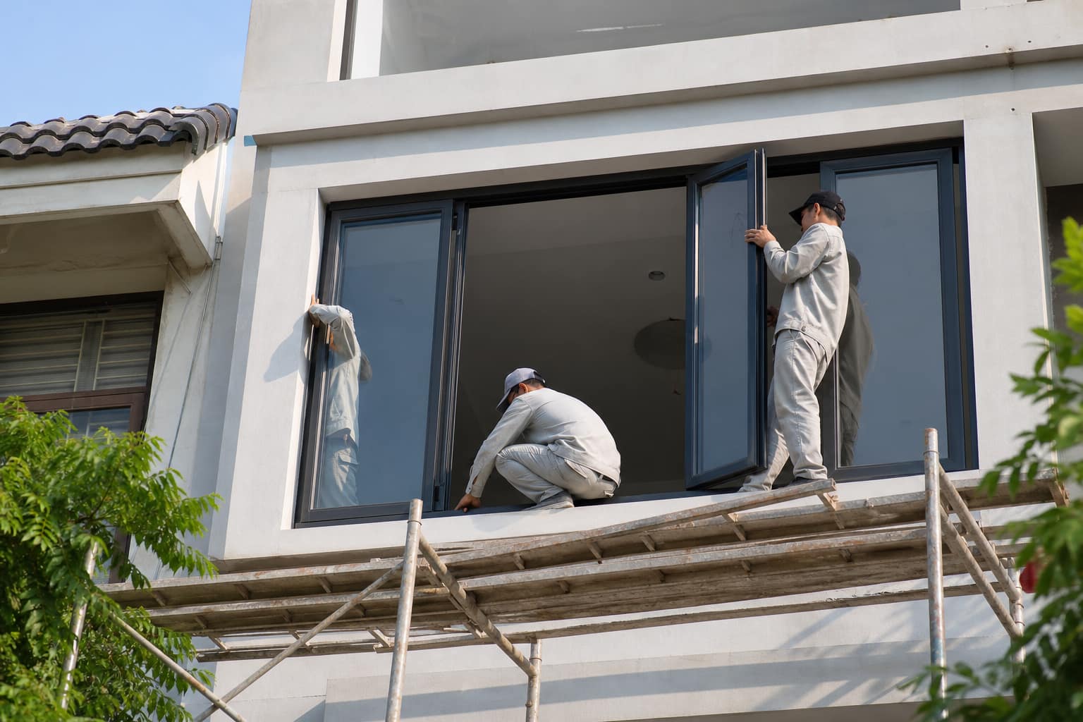 thi công nhôm kính giá rẻ tphcm